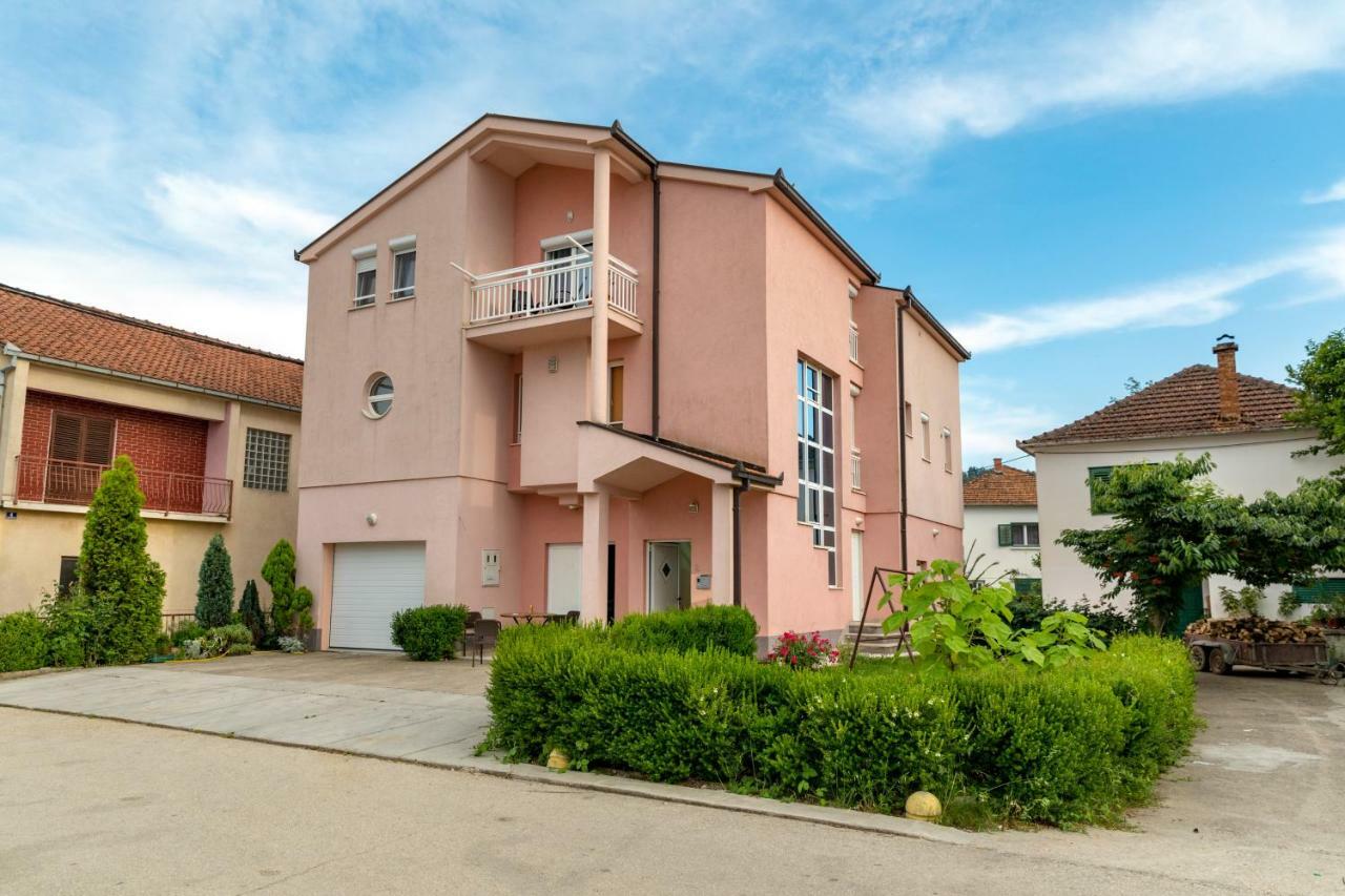 Arenta Apartments Metković Exteriör bild